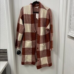 Skies Are Blue Cream and Brown Checkered Cardigan